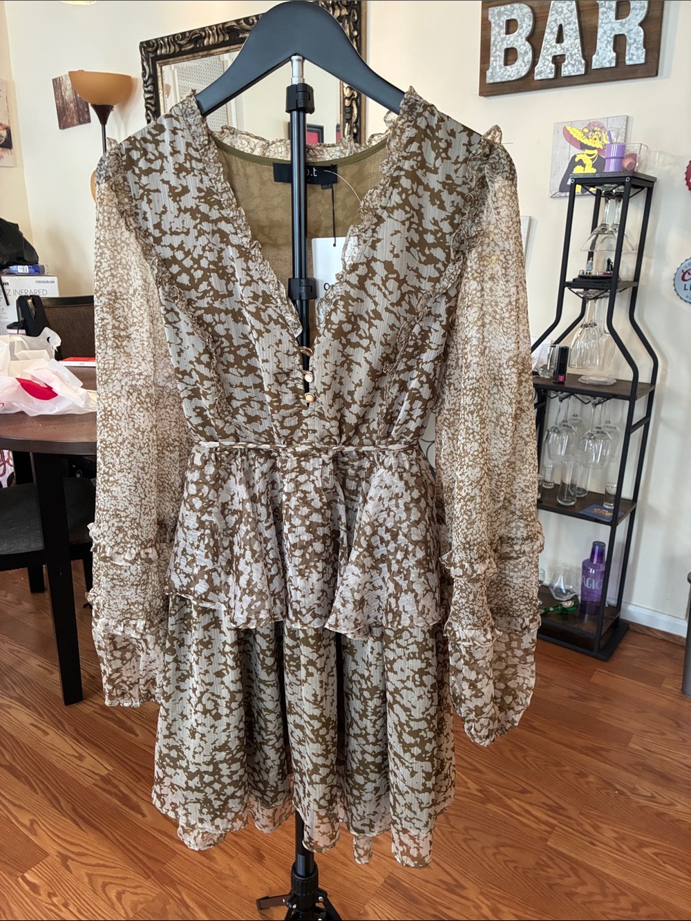 Casual dress - Picture 5 of 6